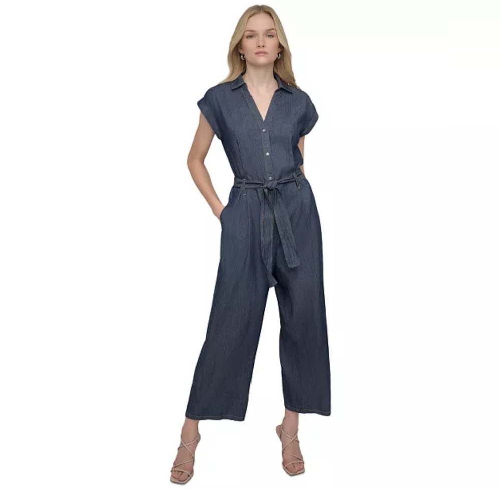 Women's Clothing (891)